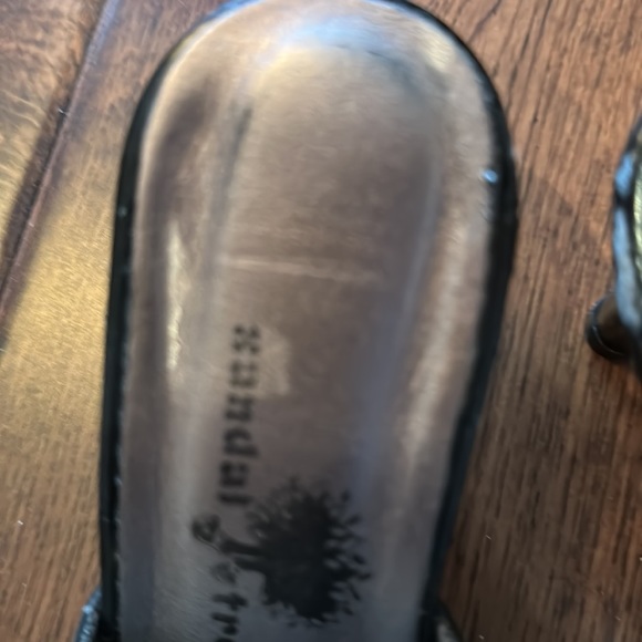 Women’s Beaded Evening Slides - Picture 6 of 7